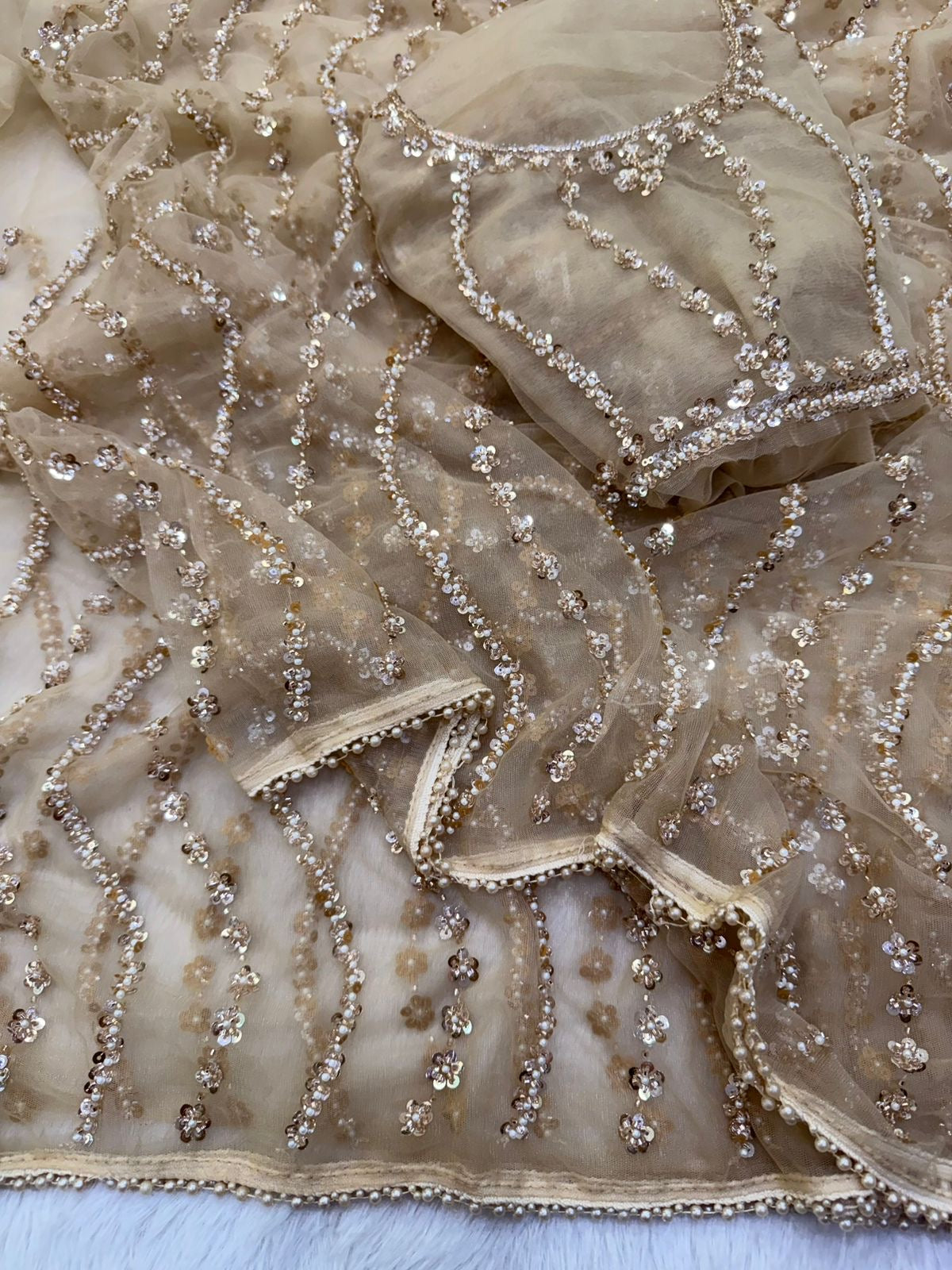 Rosette Handwork Saree(Beige Gold)