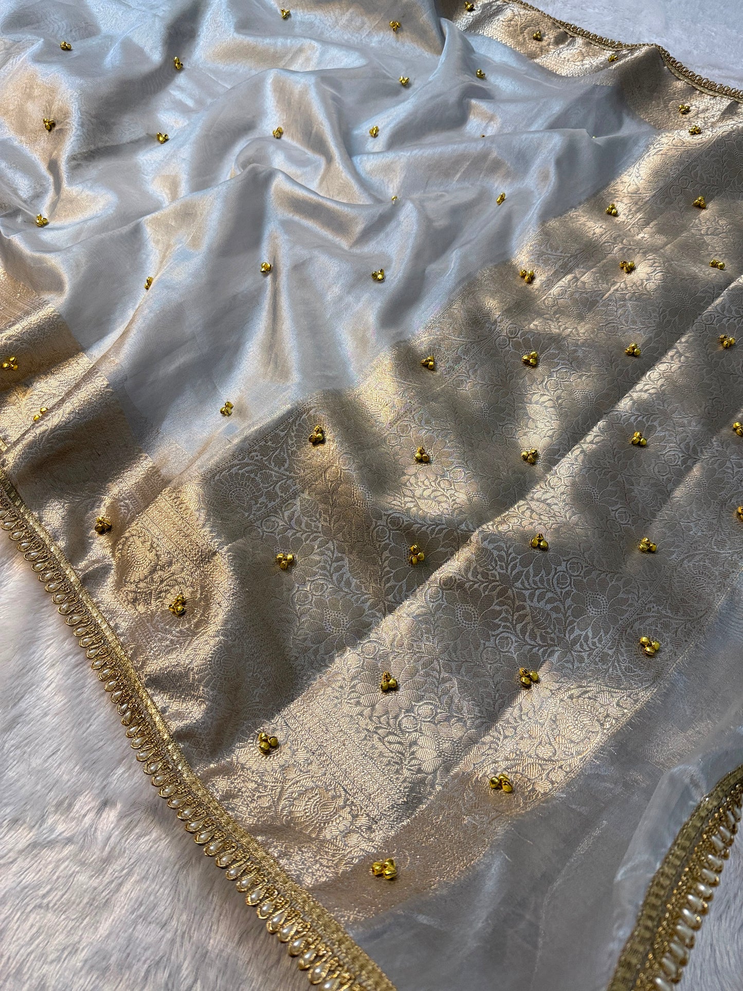 Jhanak Ghoongroo Saree