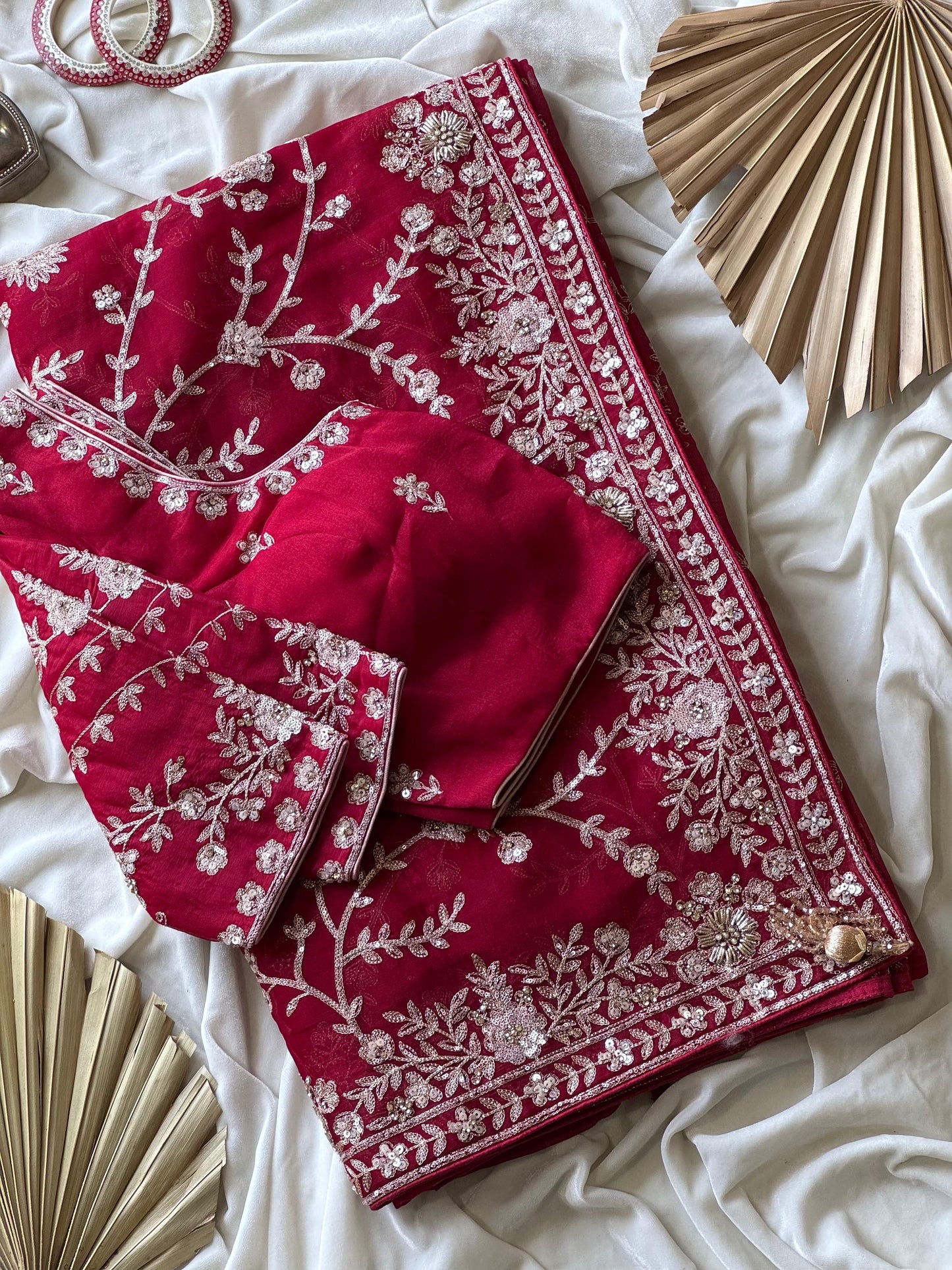 Ruhani Laal Saree