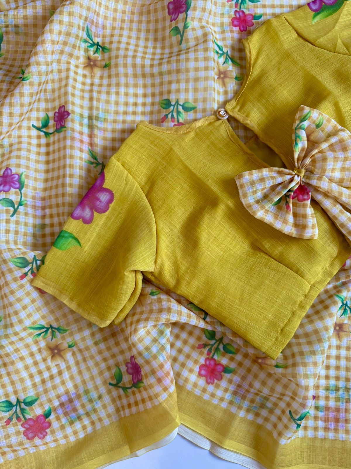 Sunflora checkered Saree