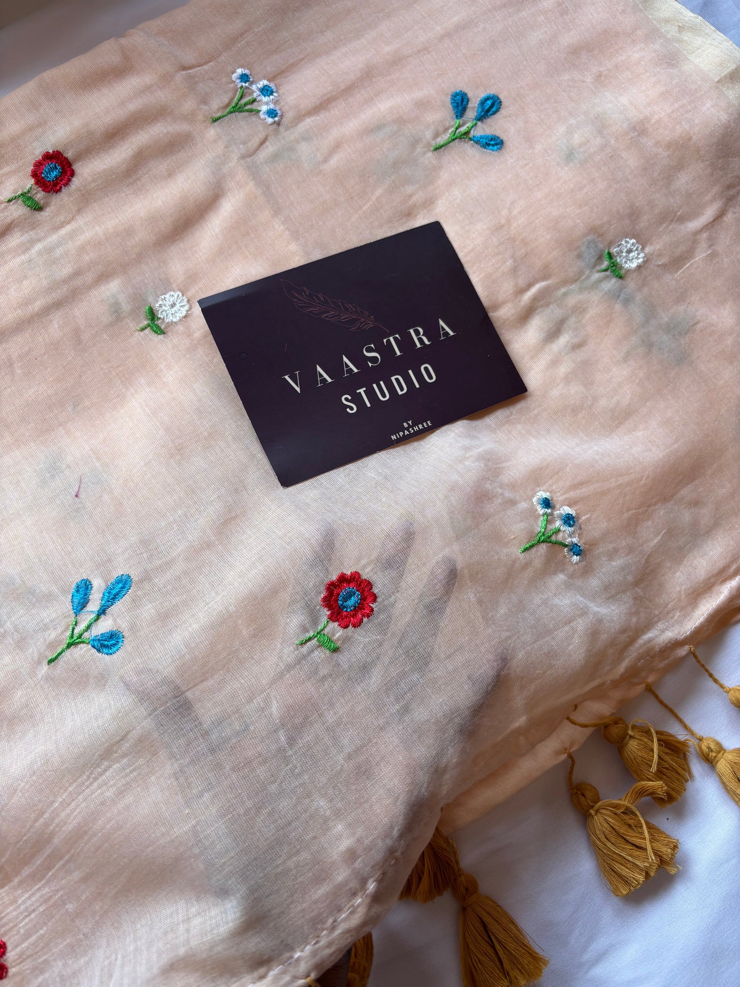 Beige Petel Bloom Saree