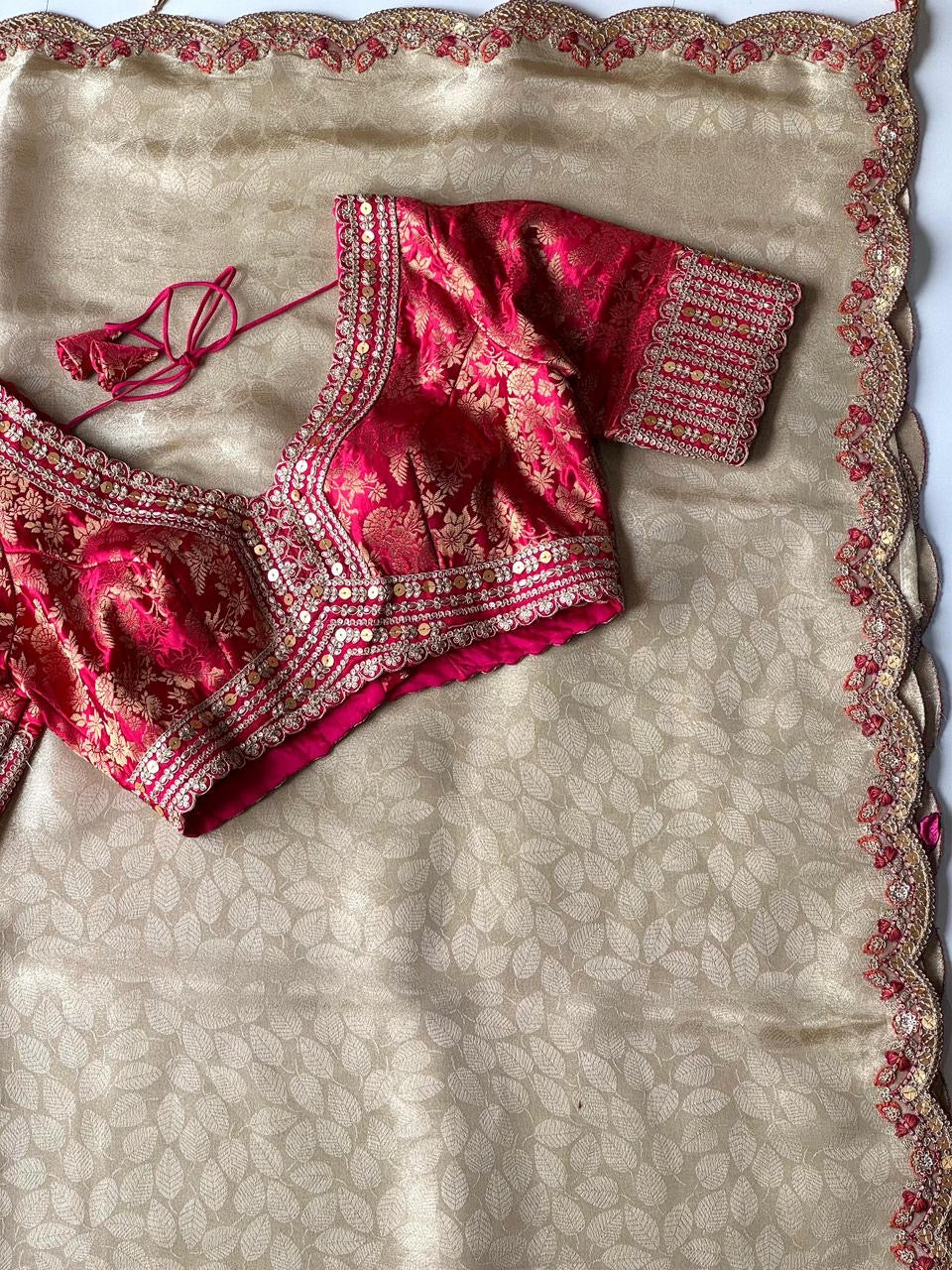 Ruhani Gold Saree