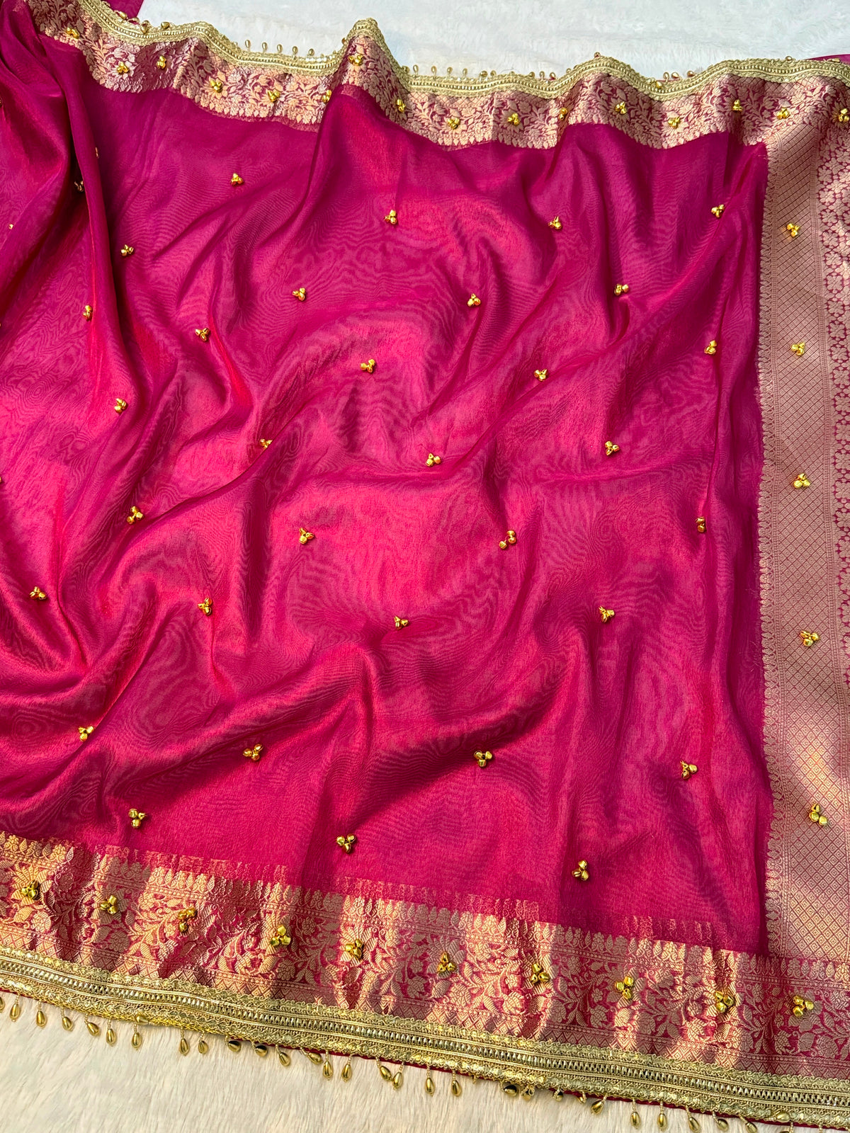 Suhagan Ghoongroo Saree