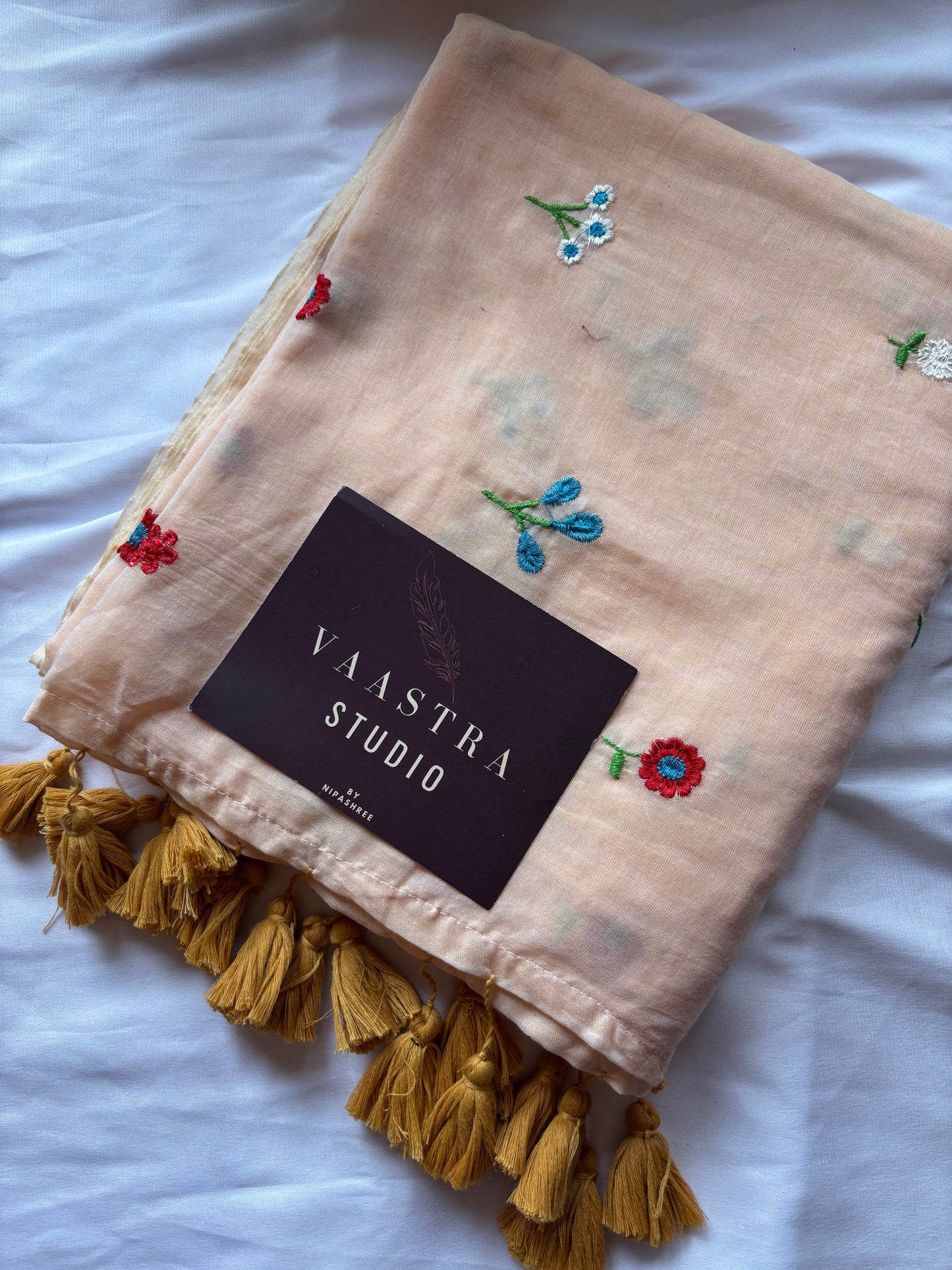 Beige Petel Bloom Saree