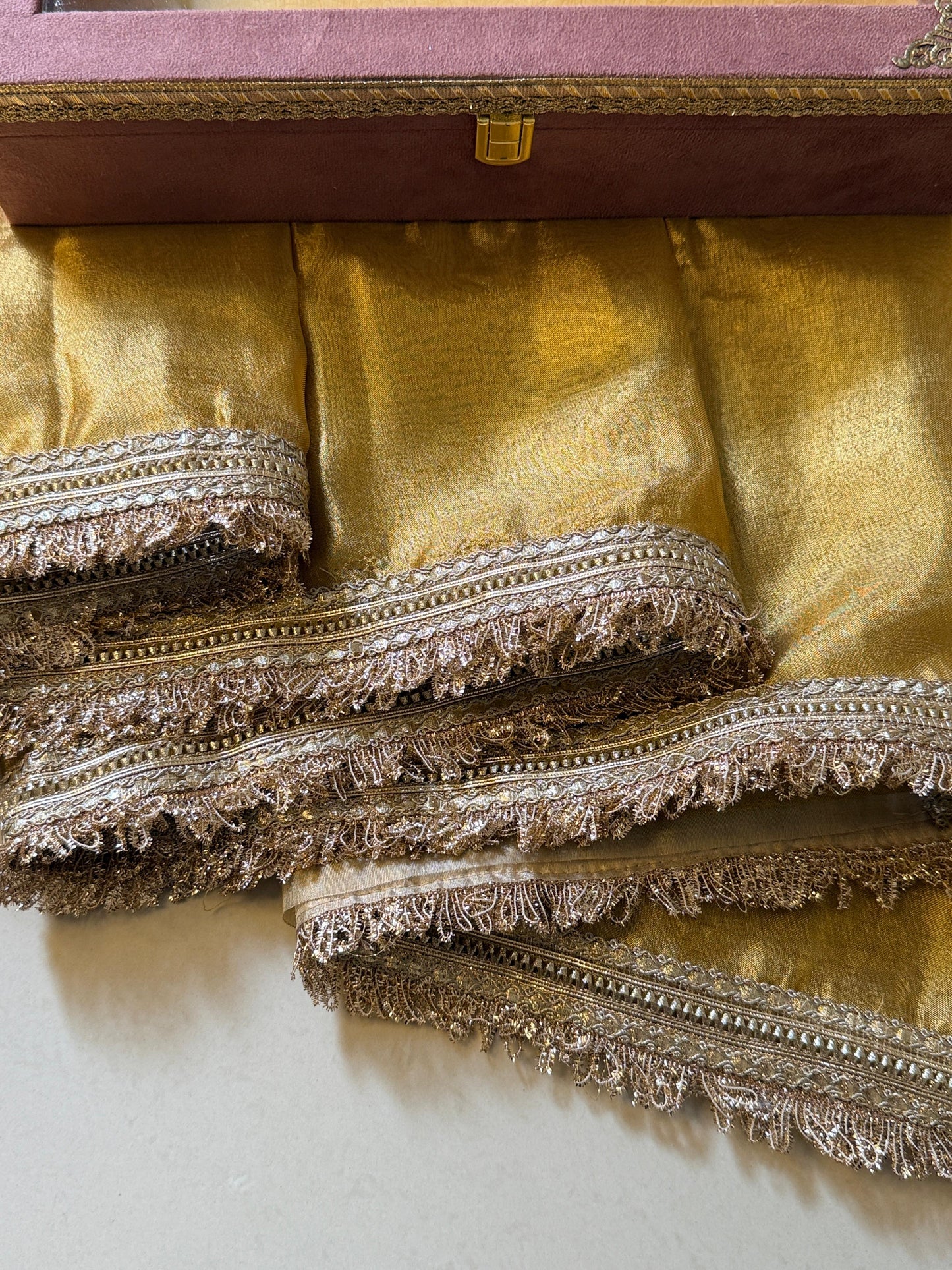 Serein Drape Saree(Gold)