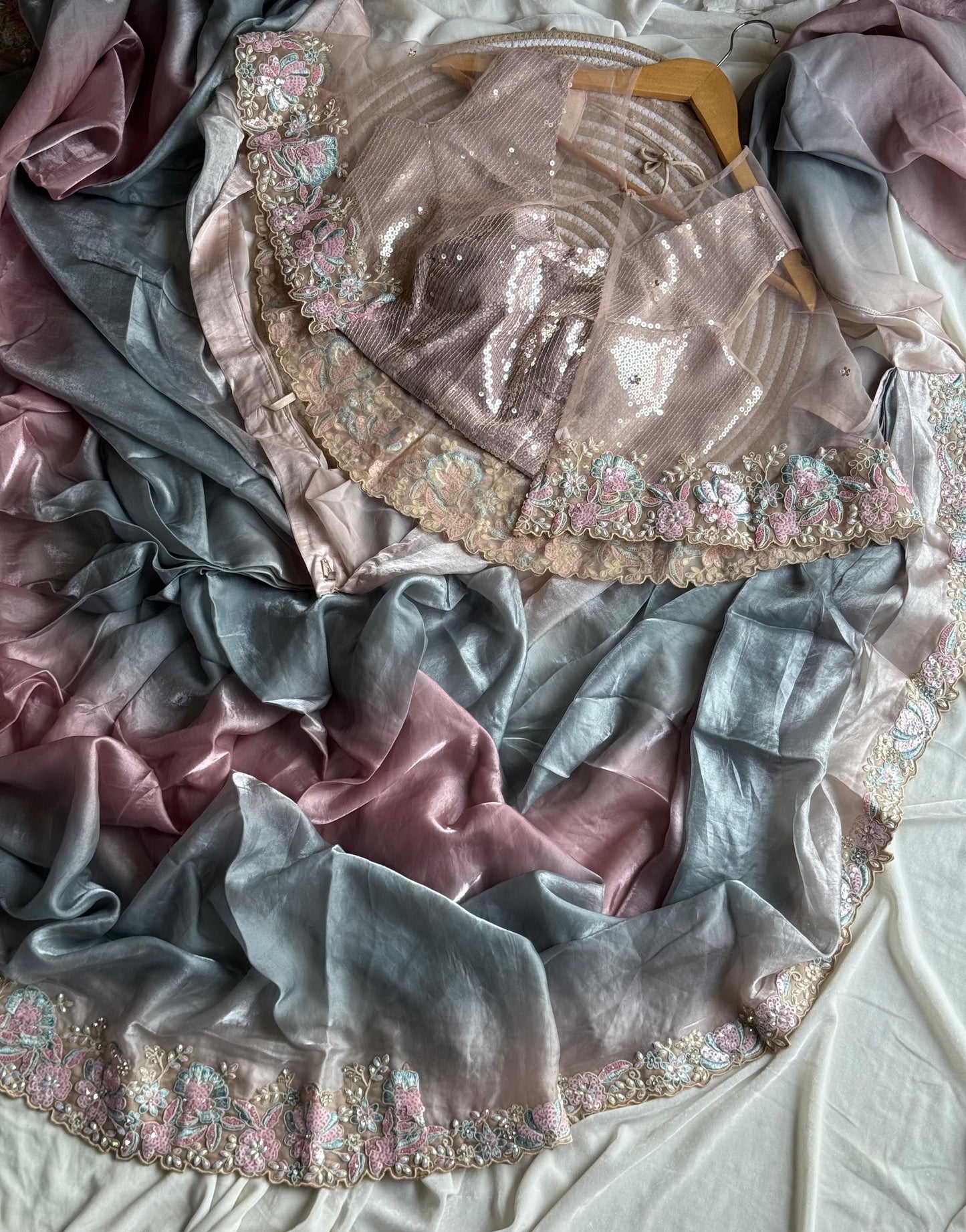 Ishq-e-Pastel Saree(Ready to wear)