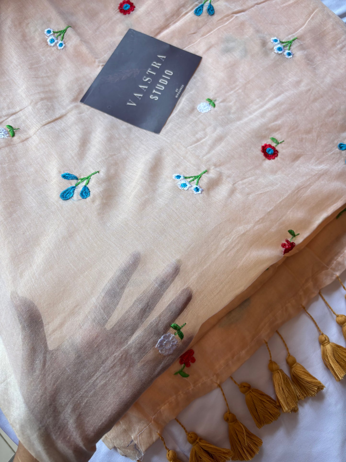 Beige Petel Bloom Saree