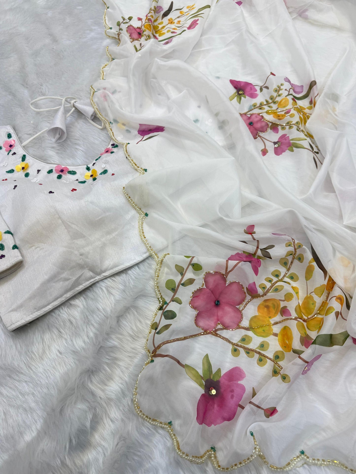 Soft Gardenia Saree(white)