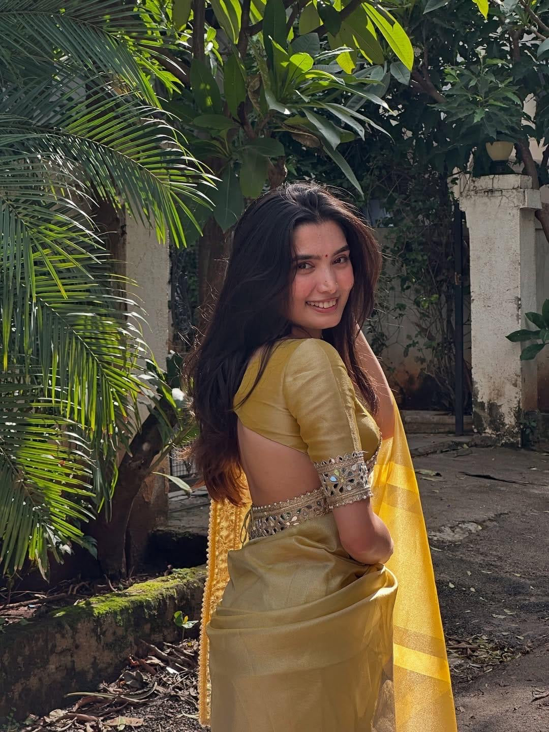 Meher Gold Saree