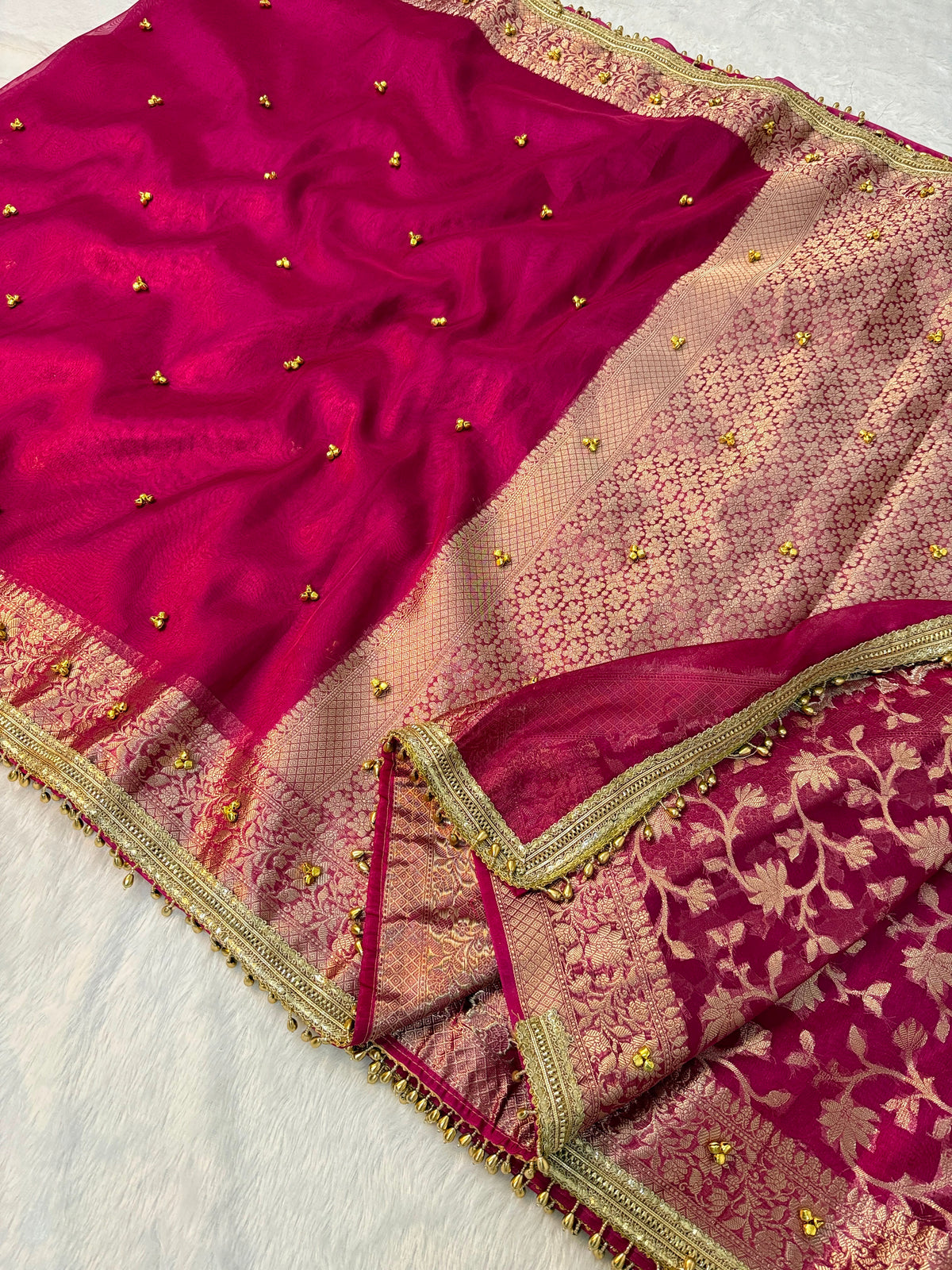Suhagan Ghoongroo Saree