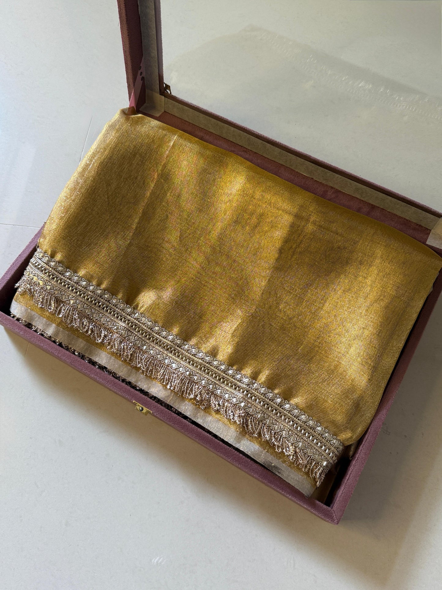 Serein Drape Saree(Gold)