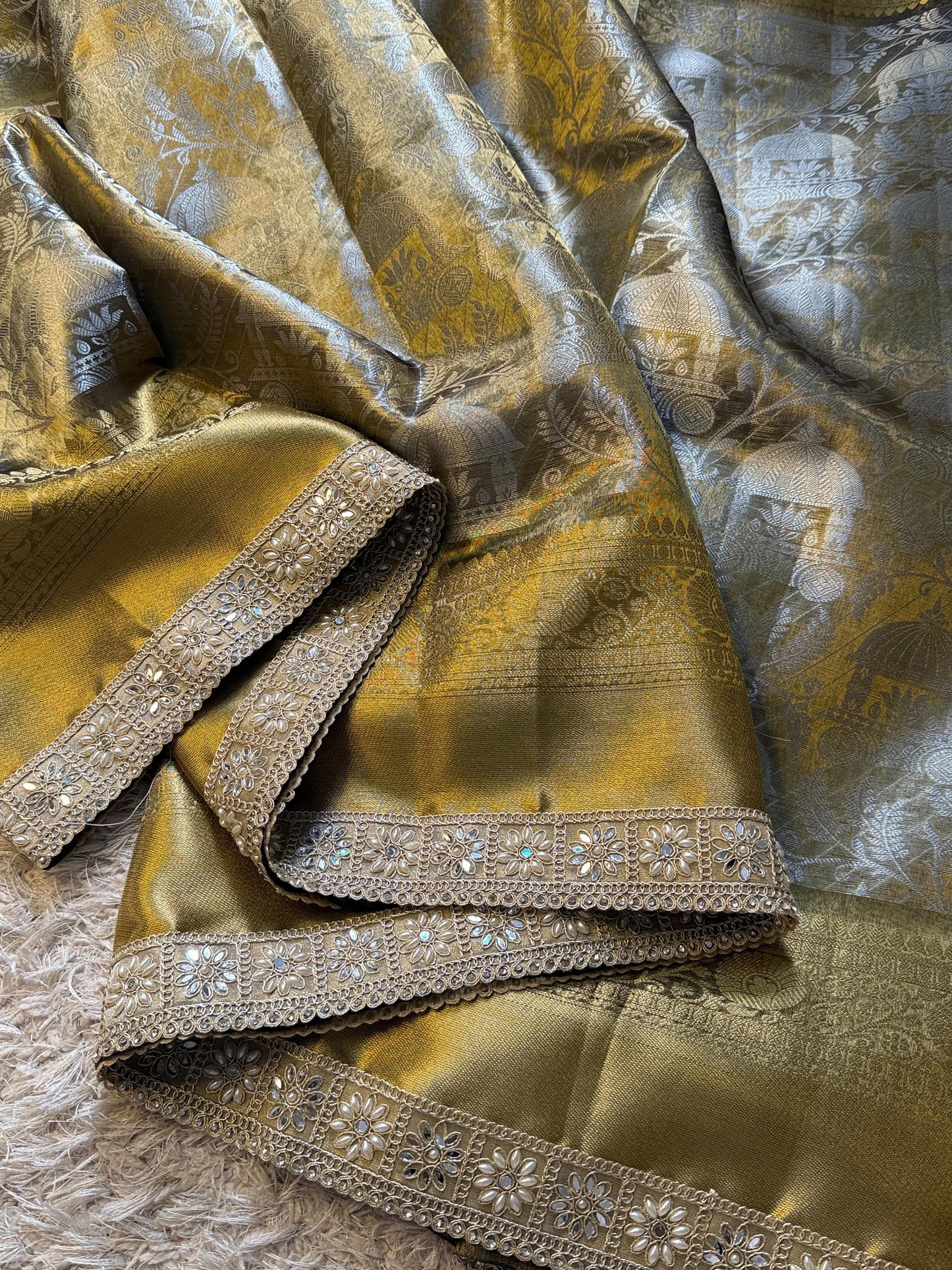 Aura of Gold Saree