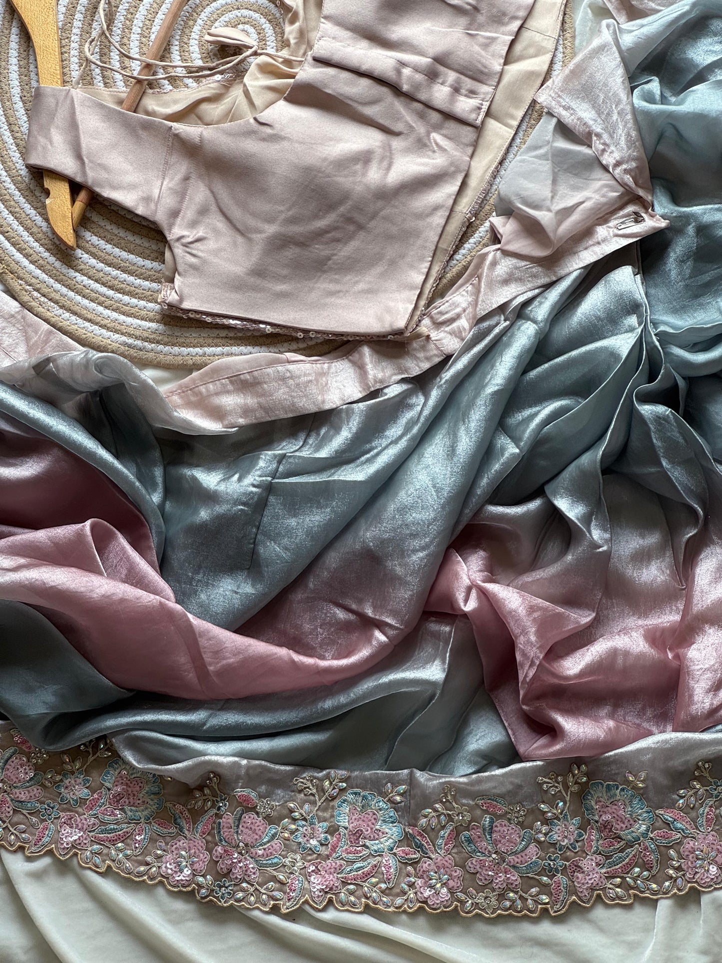 Ishq-e-Pastel Saree(Ready to wear)