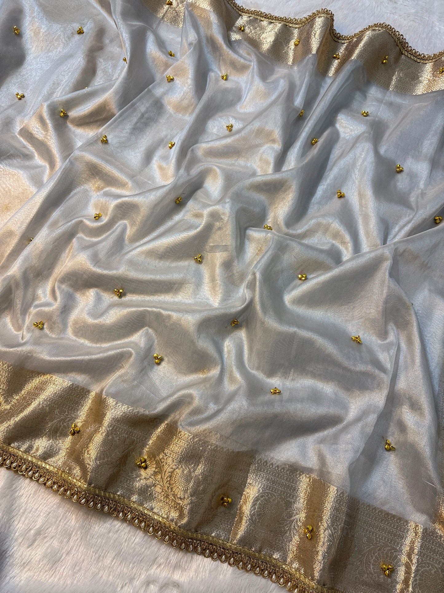 Jhanak Ghoongroo Saree