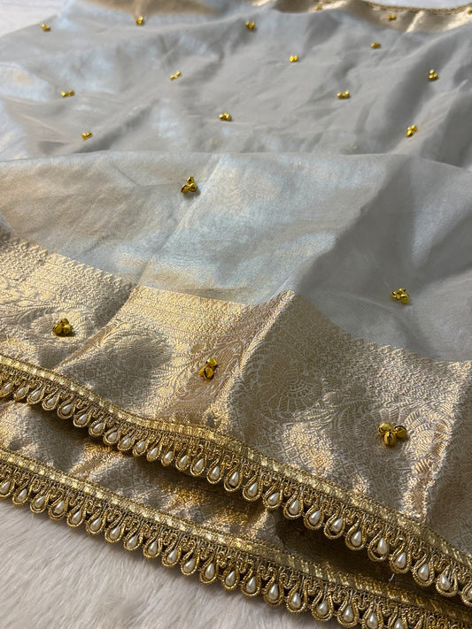 Jhanak Ghoongroo Saree