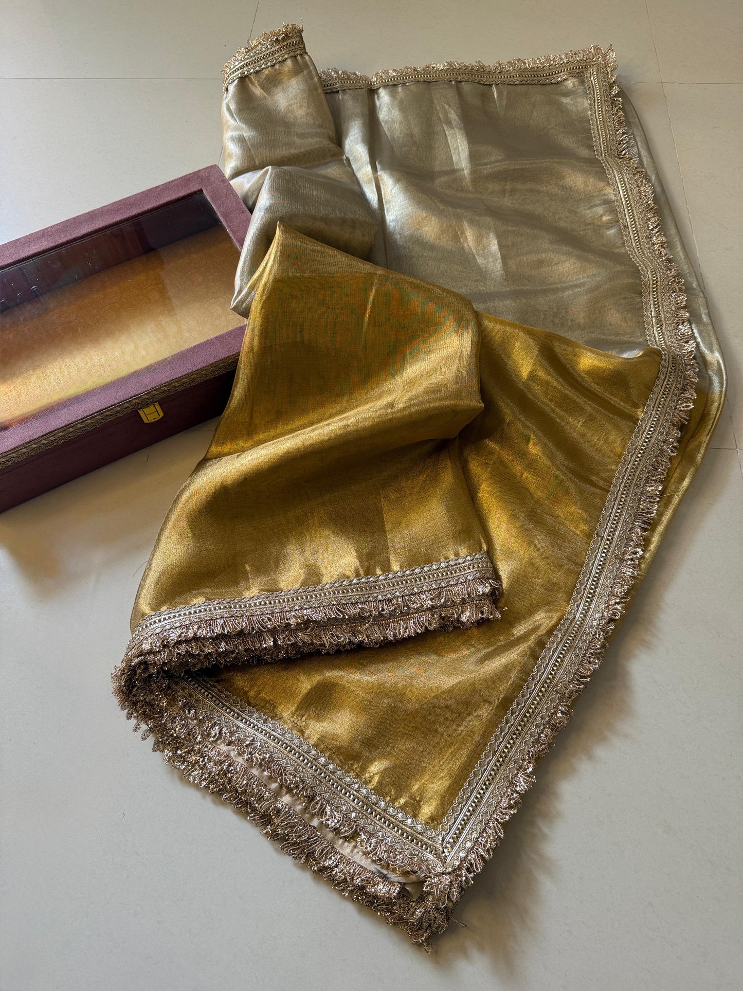 Serein Drape Saree(Gold)