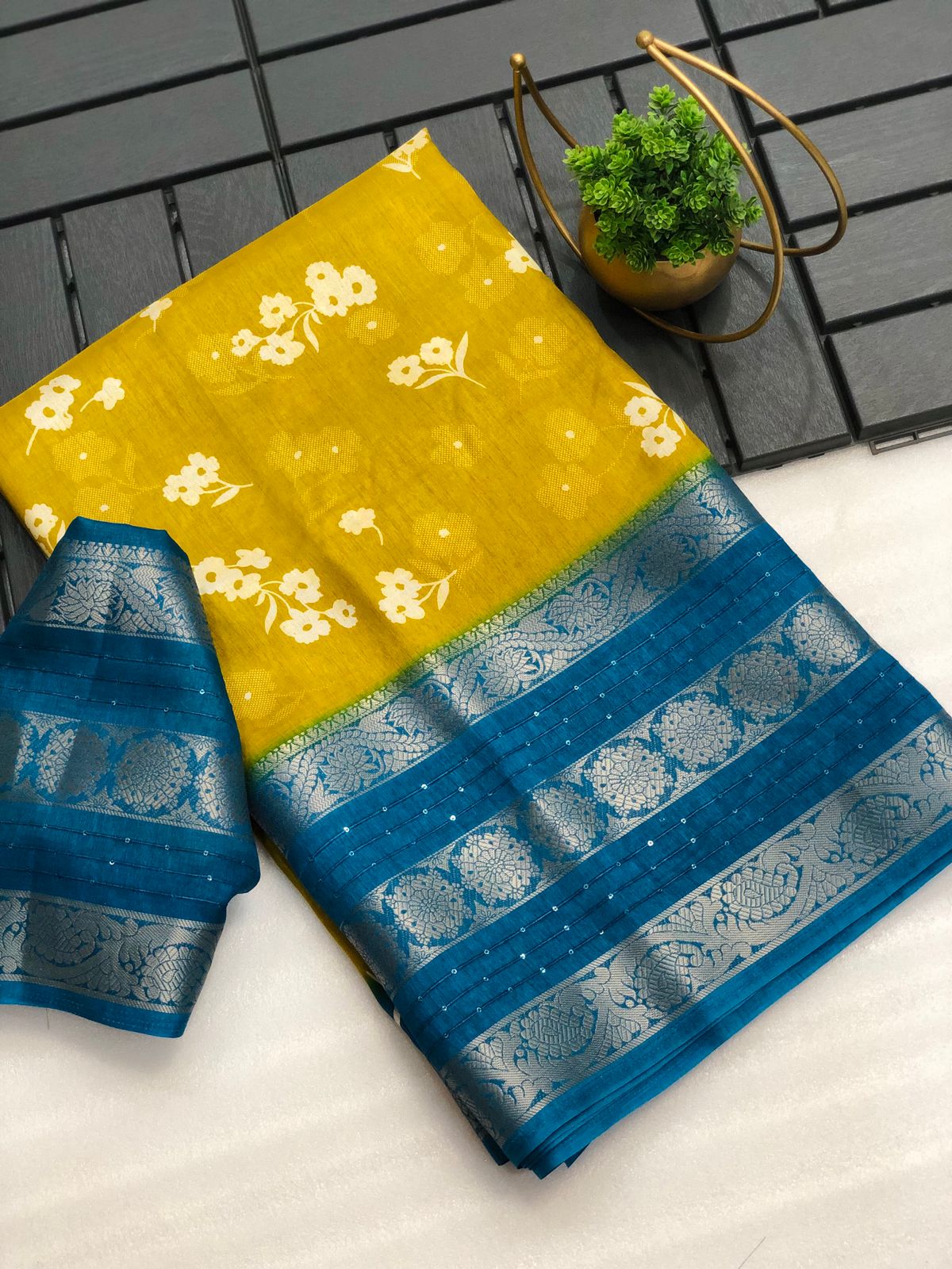 Gulkand Saree