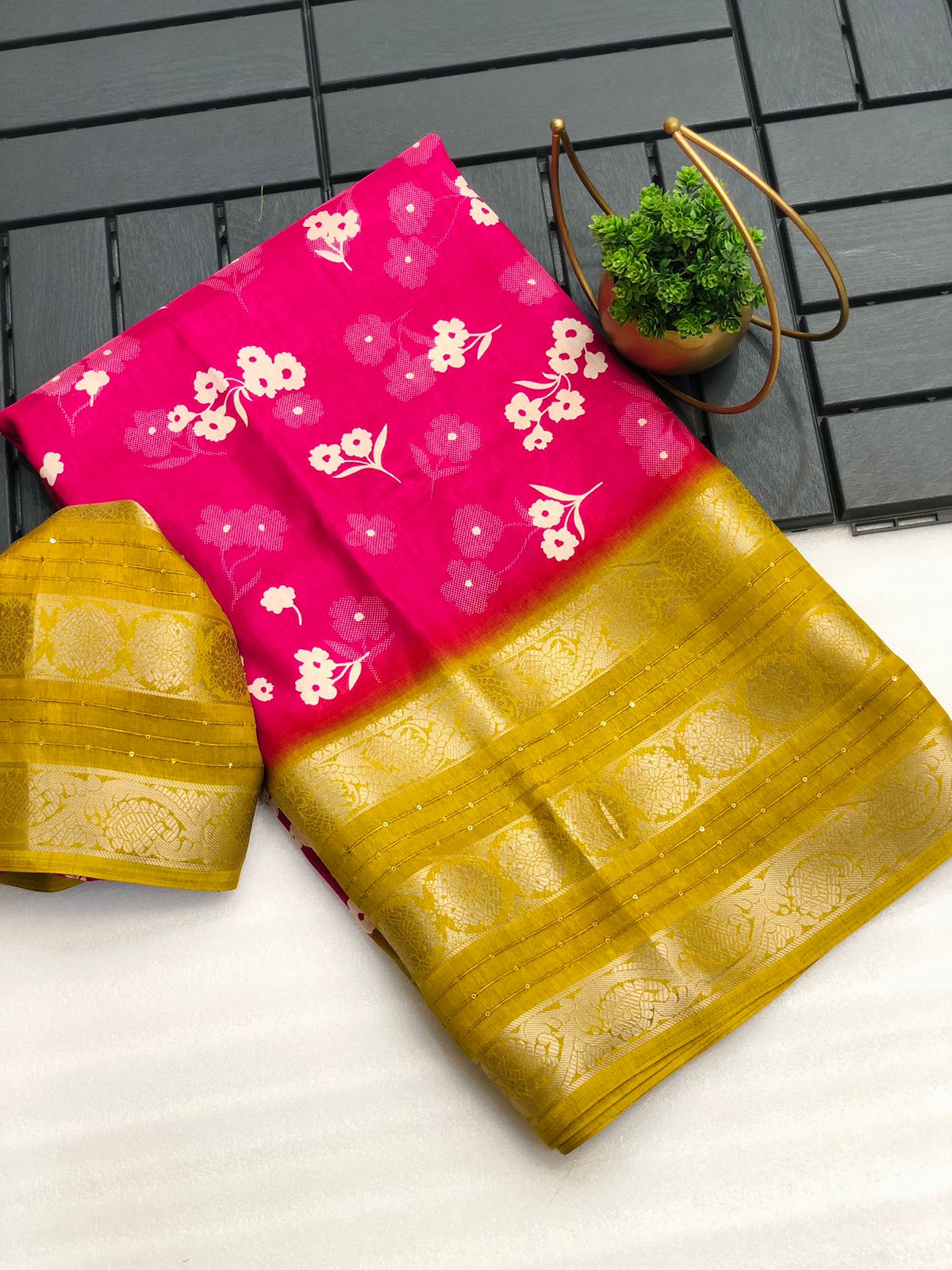 Gulkand Saree