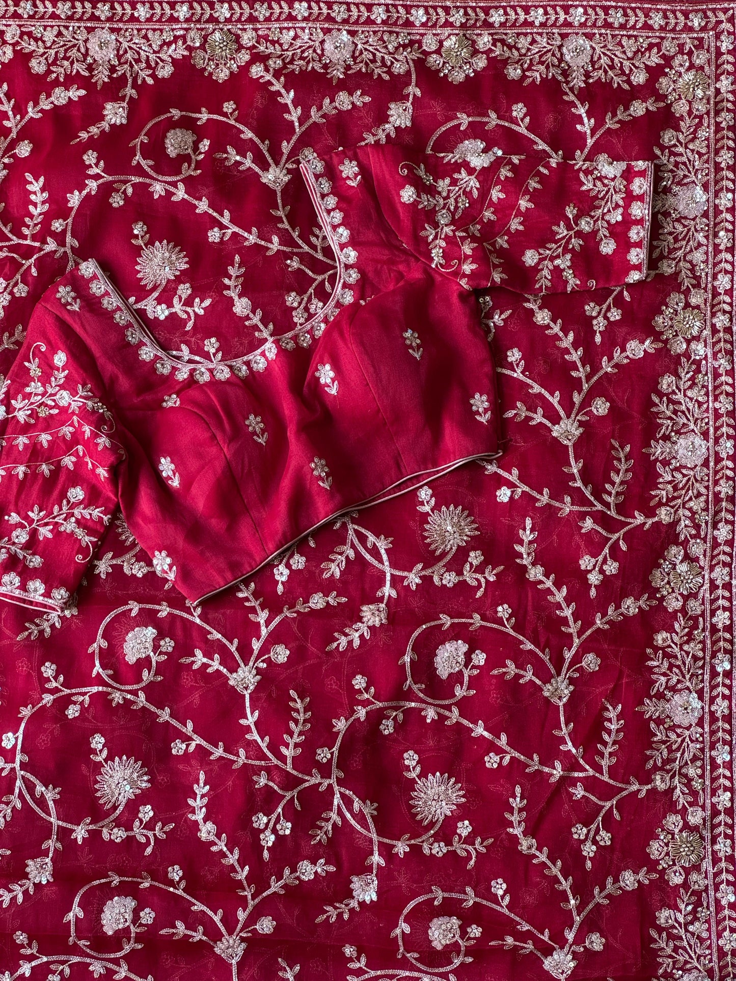 Ruhani Laal Saree