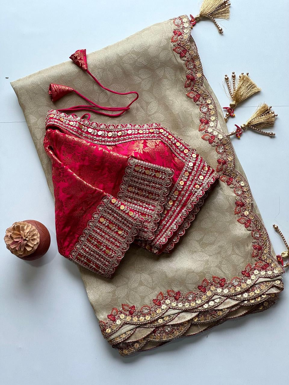 Ruhani Gold Saree