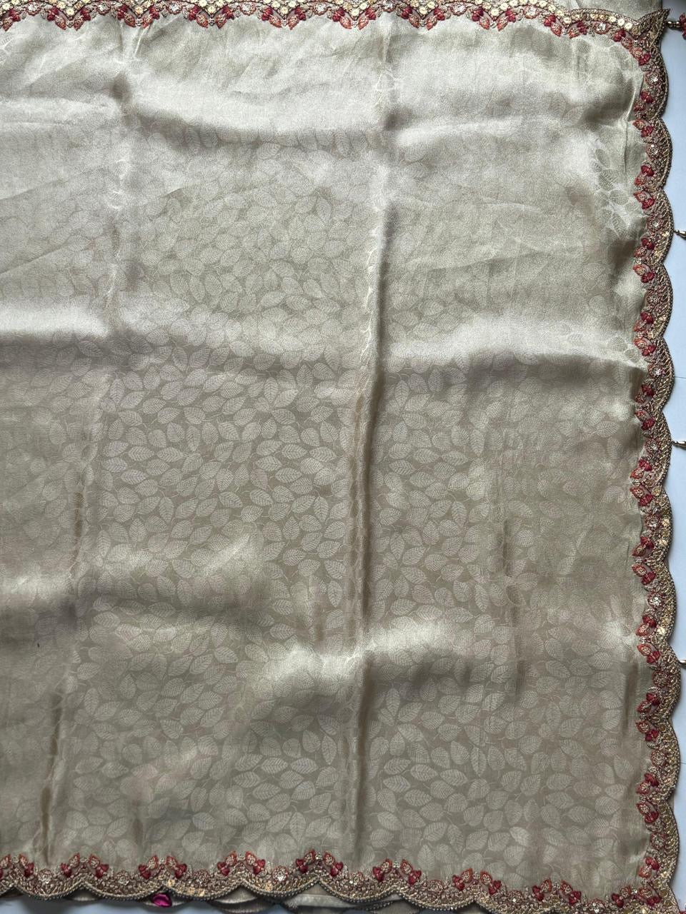 Ruhani Gold Saree