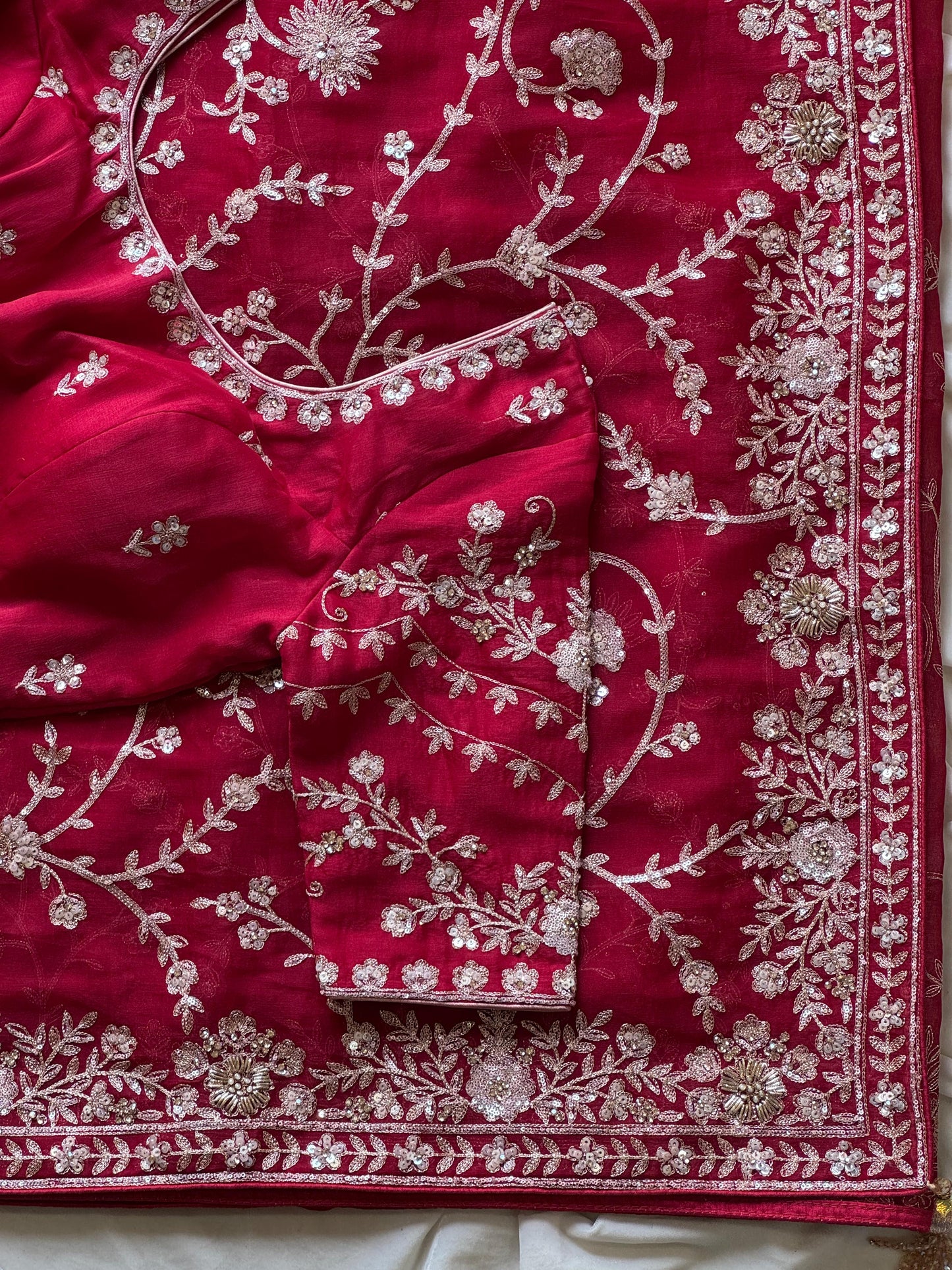 Ruhani Laal Saree